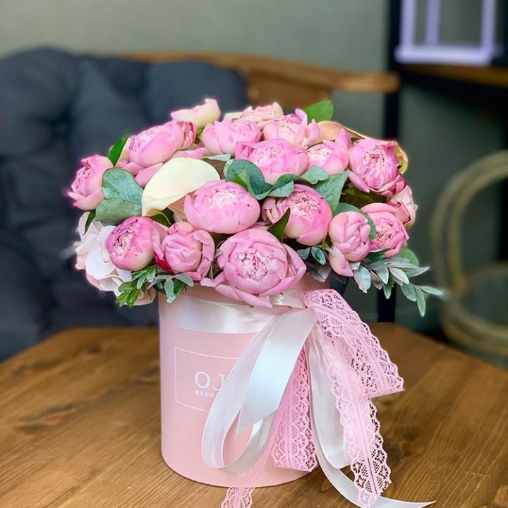 Композиция с пионами №1 в Омске