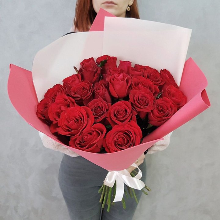 25 Красных роз рози вайт в Омске