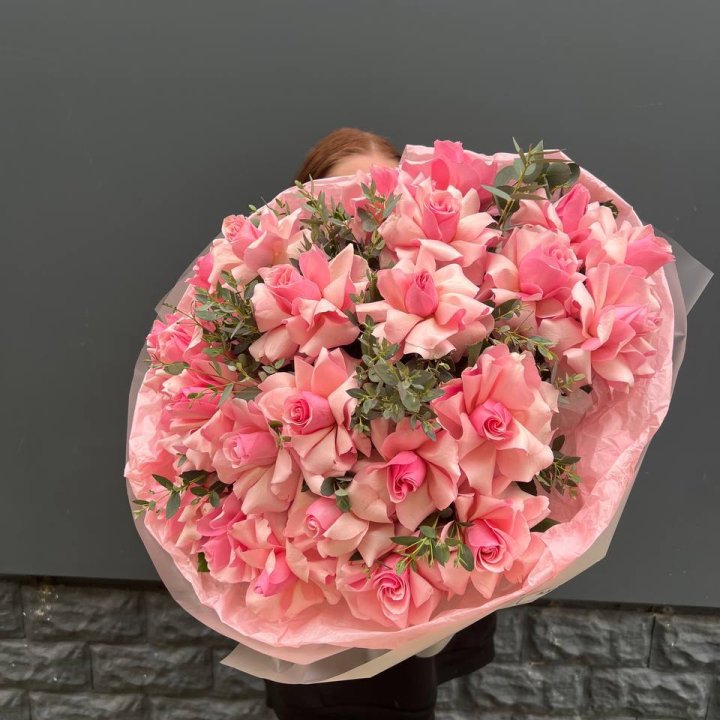  25 розовых французских роз в Омске
