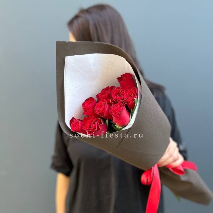 9 красных роз в фоамиране в Омске