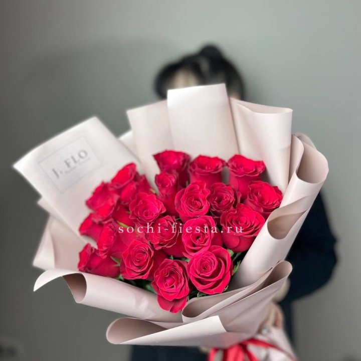21 красная роза  в Омске