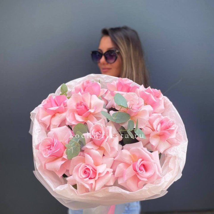 Букет роз "Минифу" в Омске