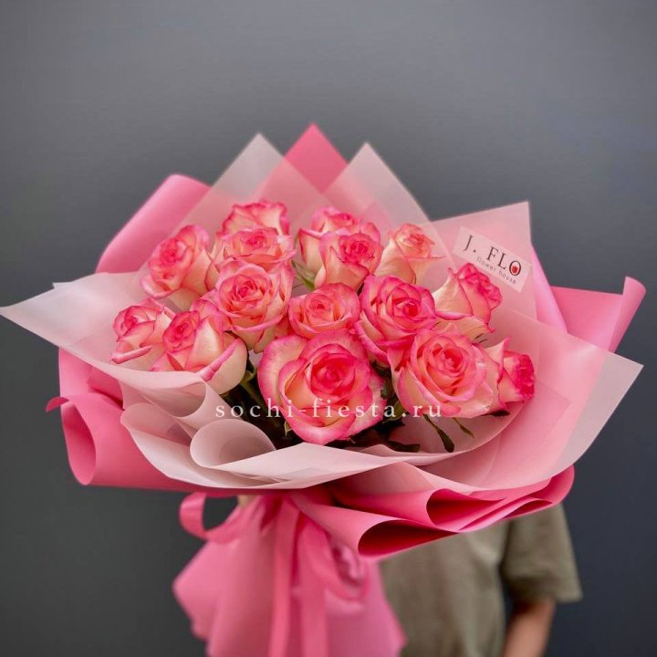 15 роз "Джумилия" в Омске