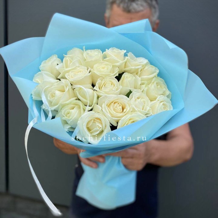 21 белая роза в Омске