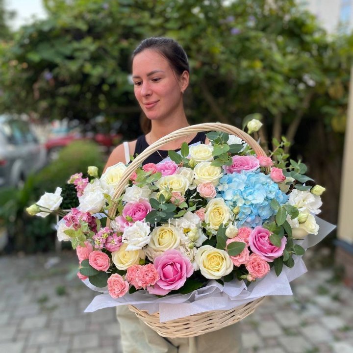 Цветочная корзина №2 в Омске