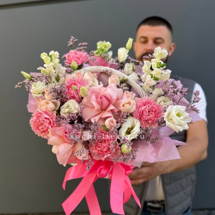 Цветочная корзина №1 в Омске